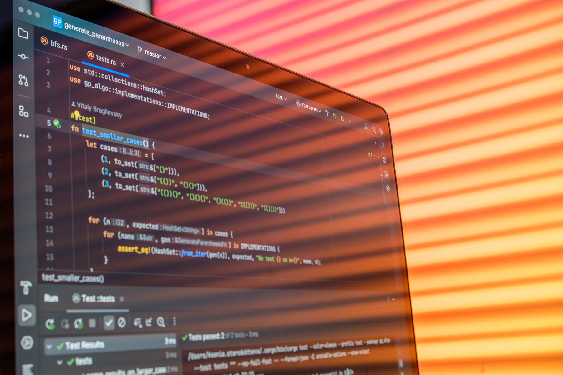 Pantalla con información técnica de un proceso